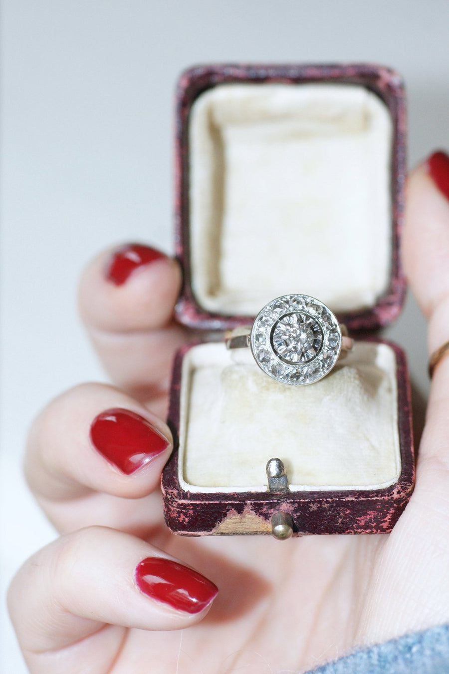 Art Deco round diamond target ring - Galerie Pénélope