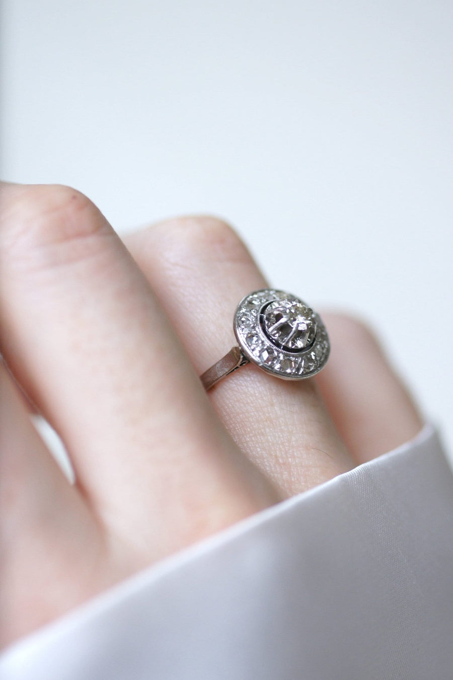 Art Deco round diamond target ring - Galerie Pénélope