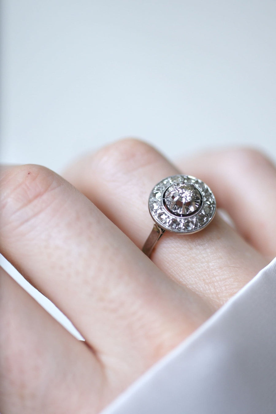 Art Deco round diamond target ring - Galerie Pénélope