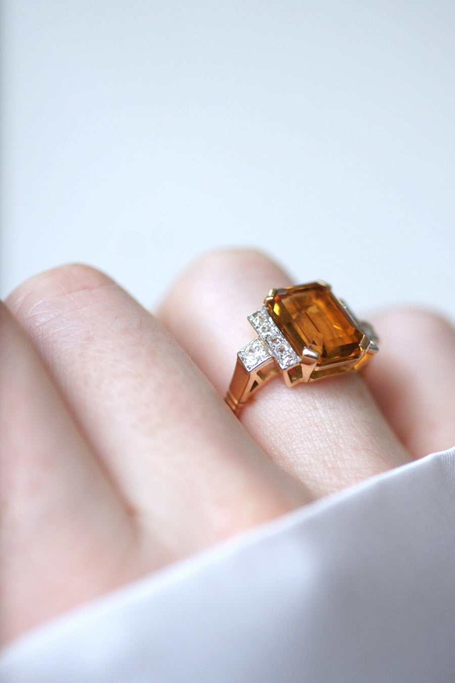 Citrine and diamond cocktail ring - Galerie Pénélope