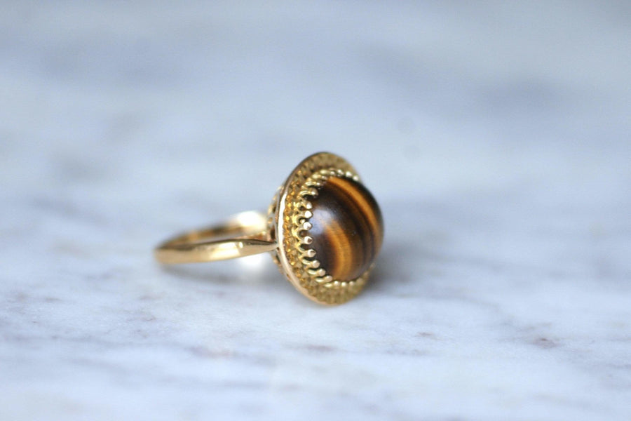 Vintage yellow gold and tiger eye quartz cocktail ring - Penelope Gallery