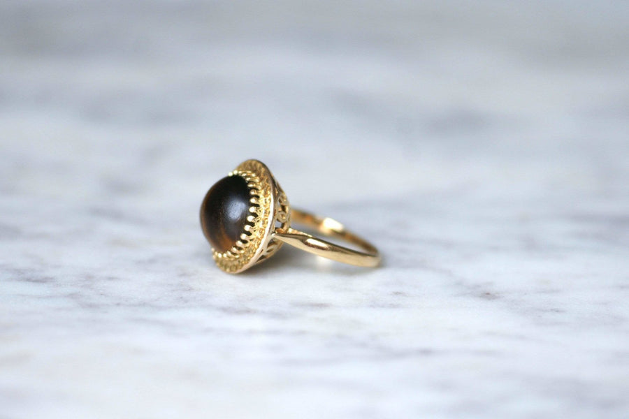 Vintage yellow gold and tiger eye quartz cocktail ring - Penelope Gallery