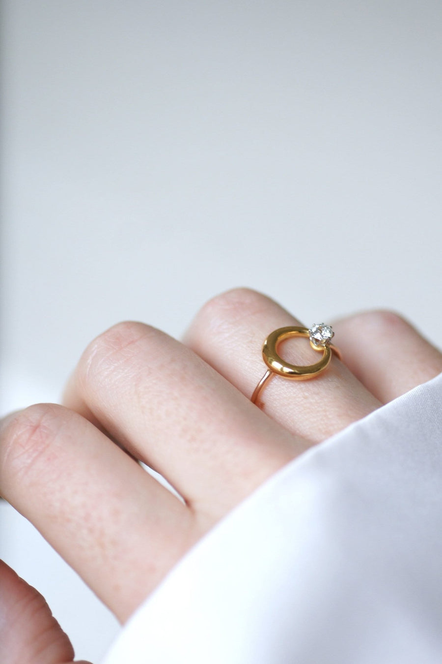 Diamond and gold crescent moon ring - Galerie Pénélope