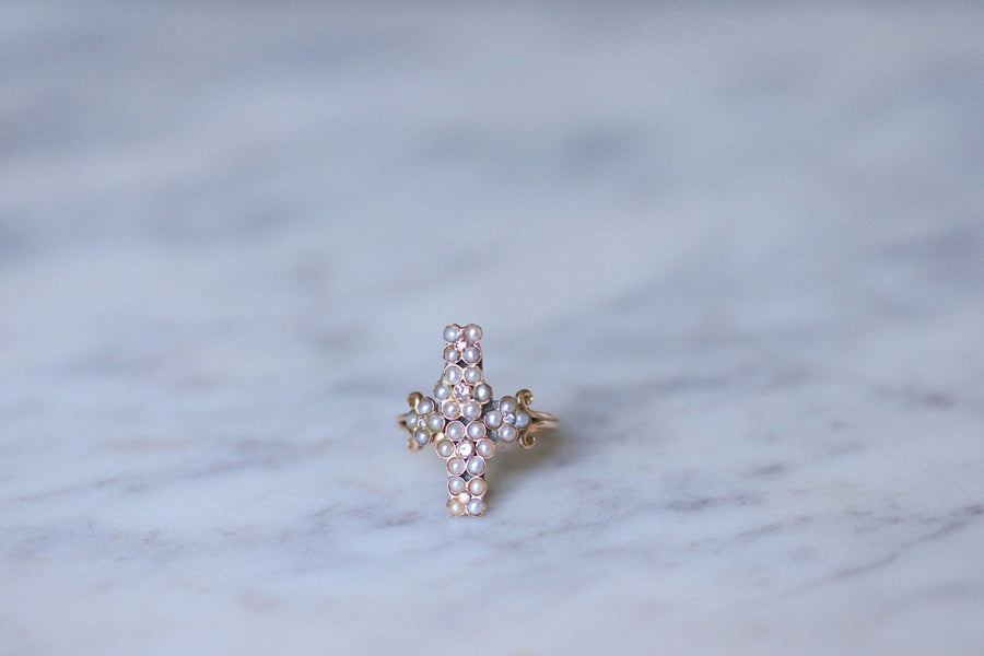 Pink gold cross ring with pearls and diamonds - Galerie Pénélope