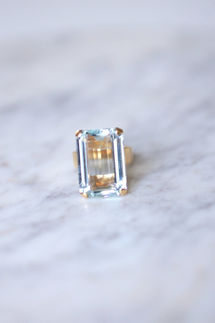 Vintage Aquamarine Cocktail Ring 15 Cts on pink gold - Galerie Pénélope