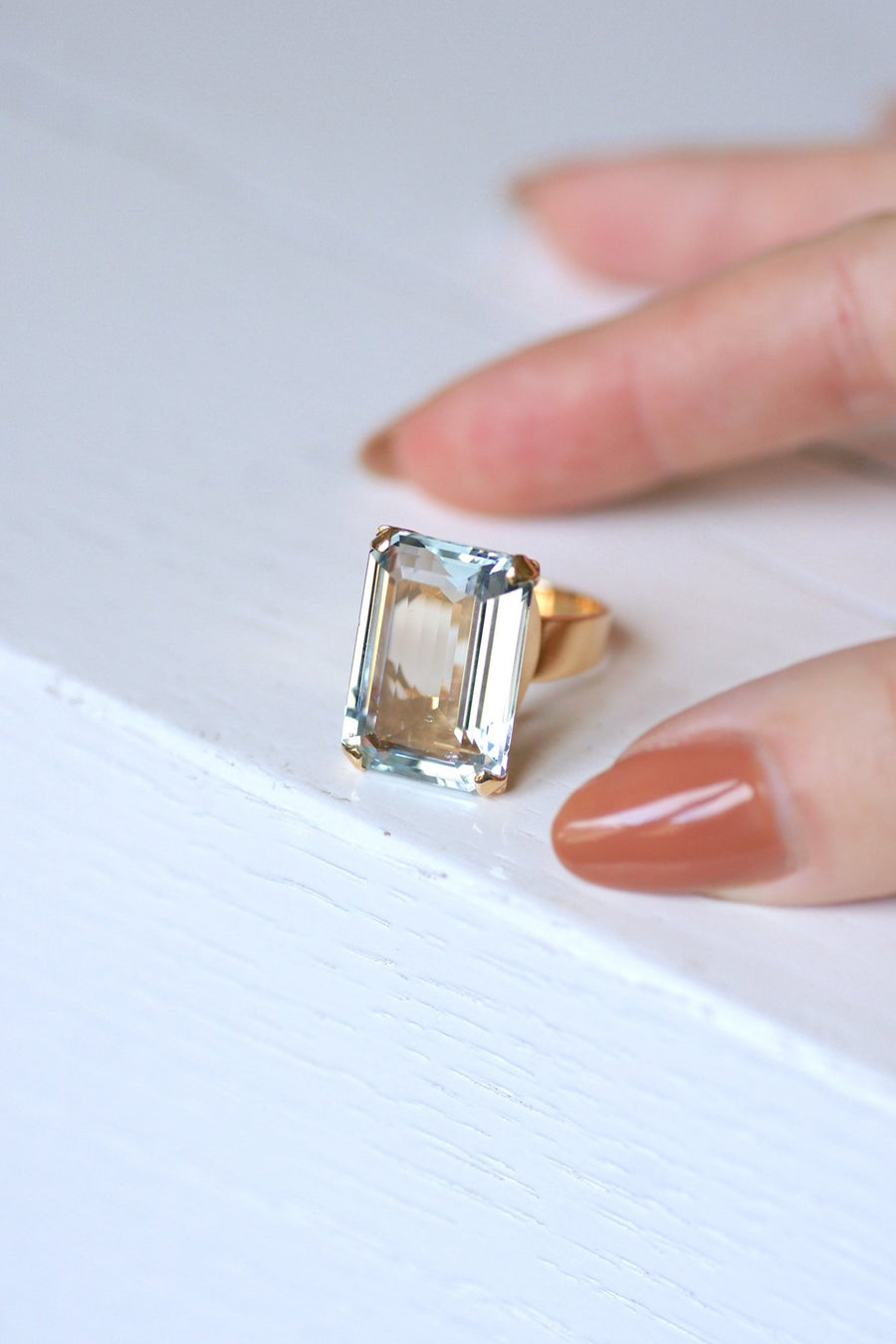 Vintage Aquamarine Cocktail Ring 15 Cts on pink gold - Galerie Pénélope