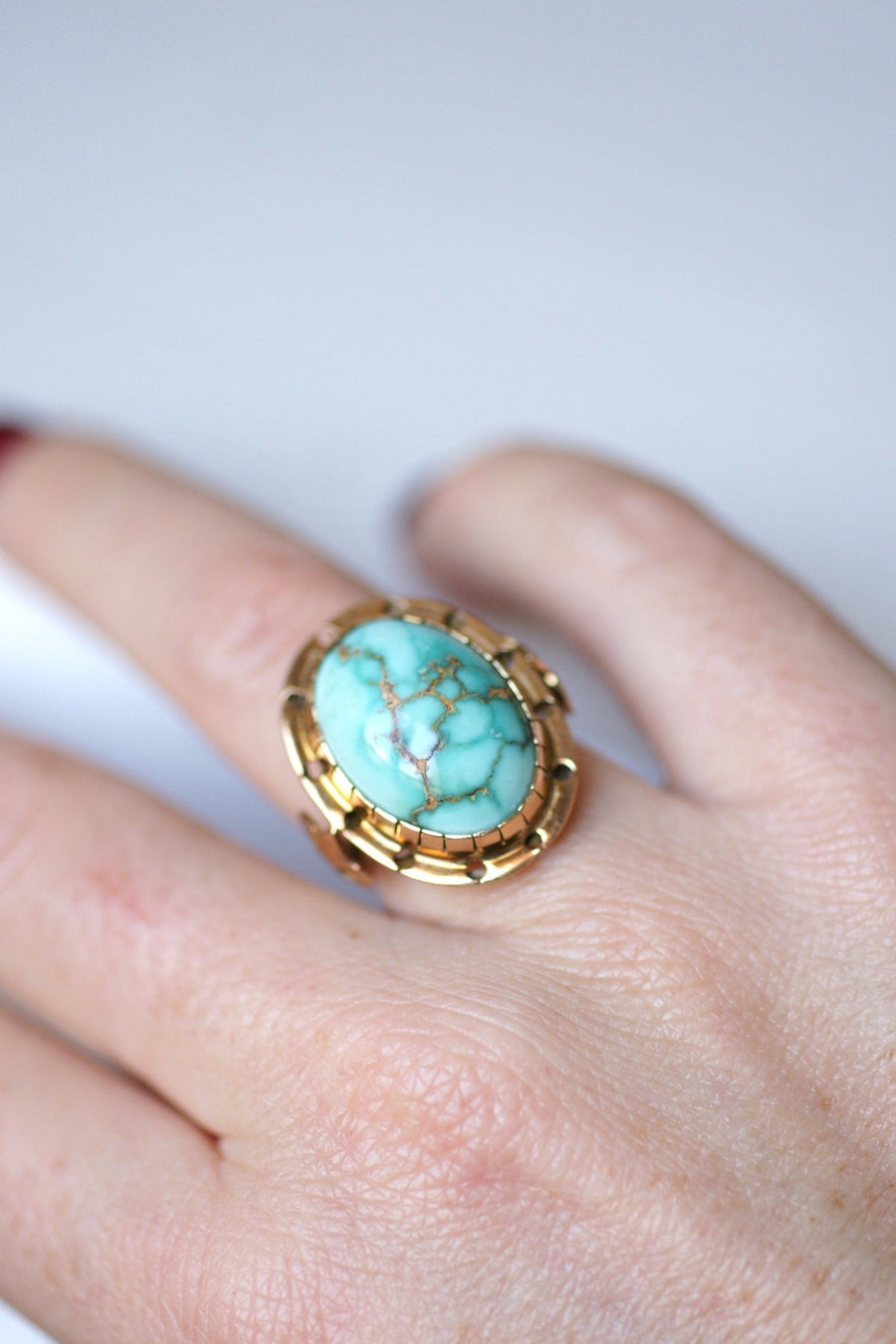 Vintage cocktail ring in 14Kt rose gold and turquoise cabochon - Galerie Pénélope