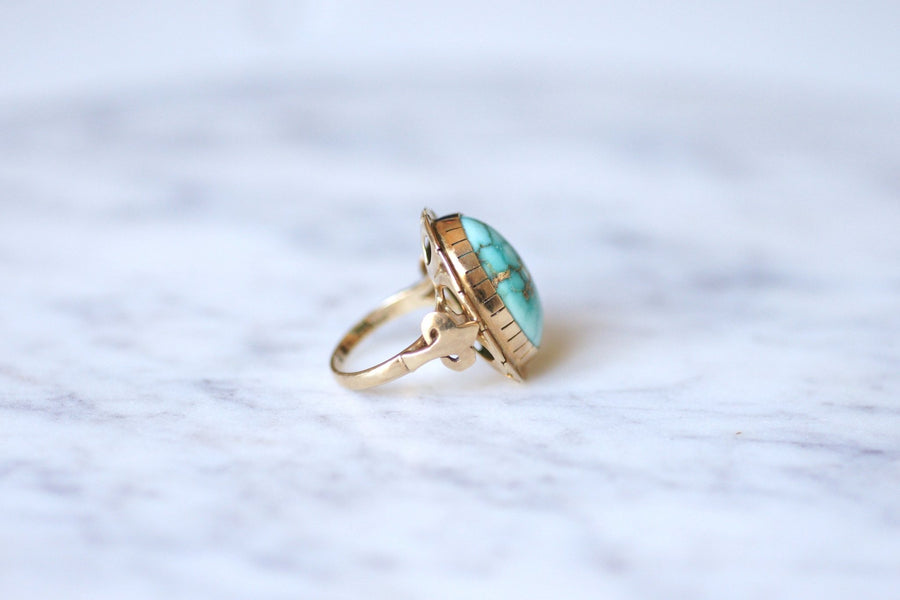 Vintage cocktail ring in 14Kt rose gold and turquoise cabochon - Galerie Pénélope