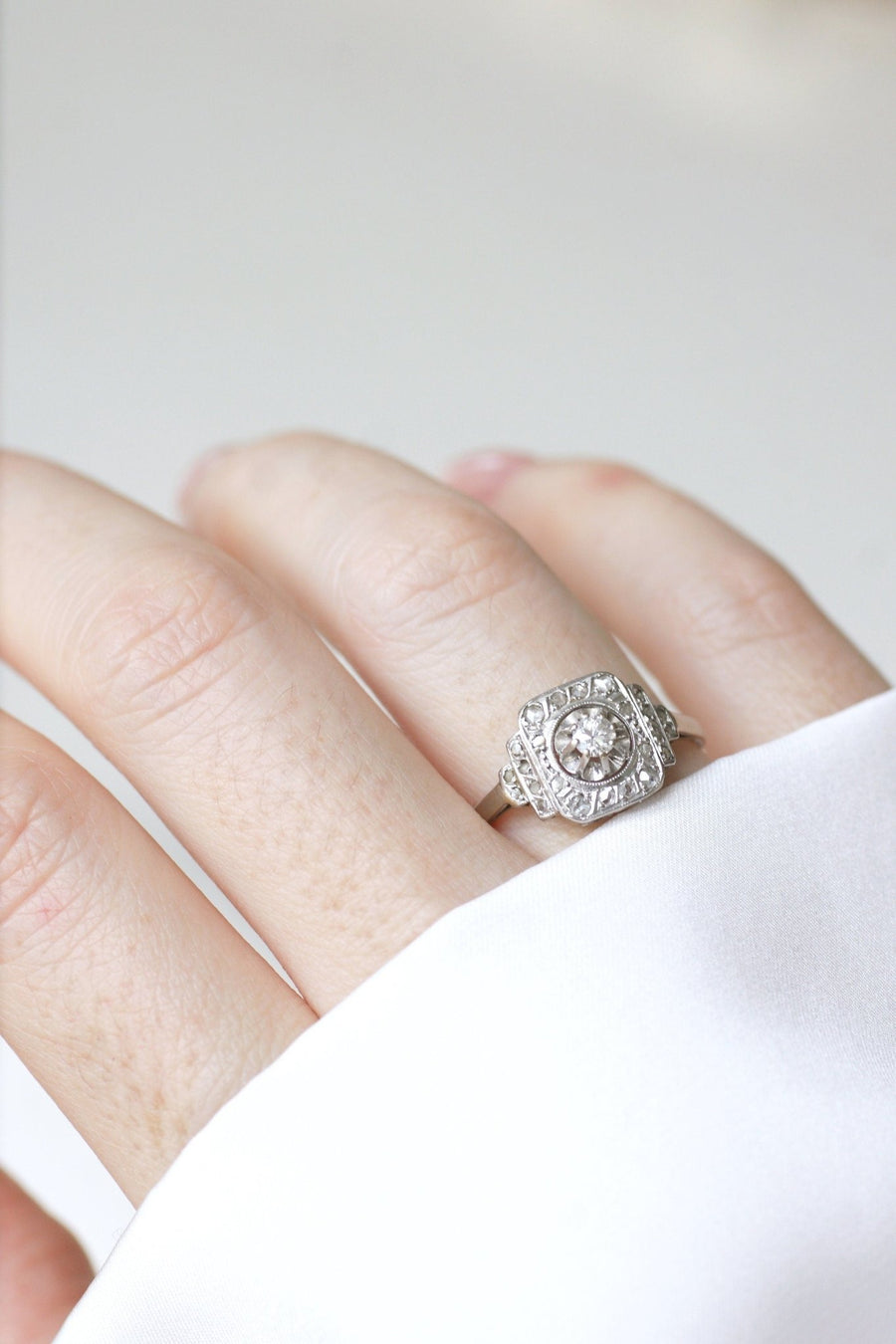 Art Deco square diamond engagement ring - Galerie Pénélope
