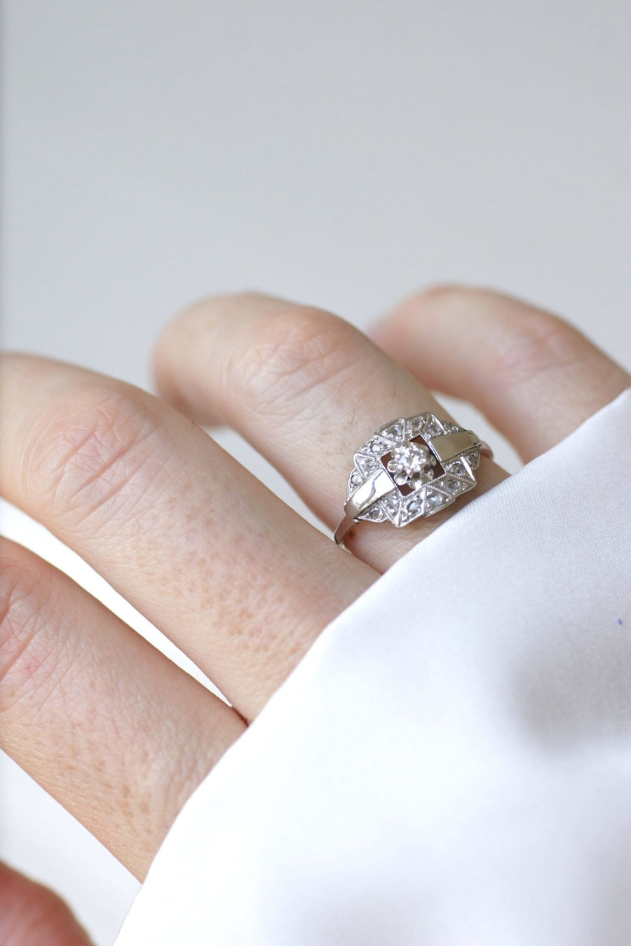 Art Deco diamond engagement ring - Penelope Gallery