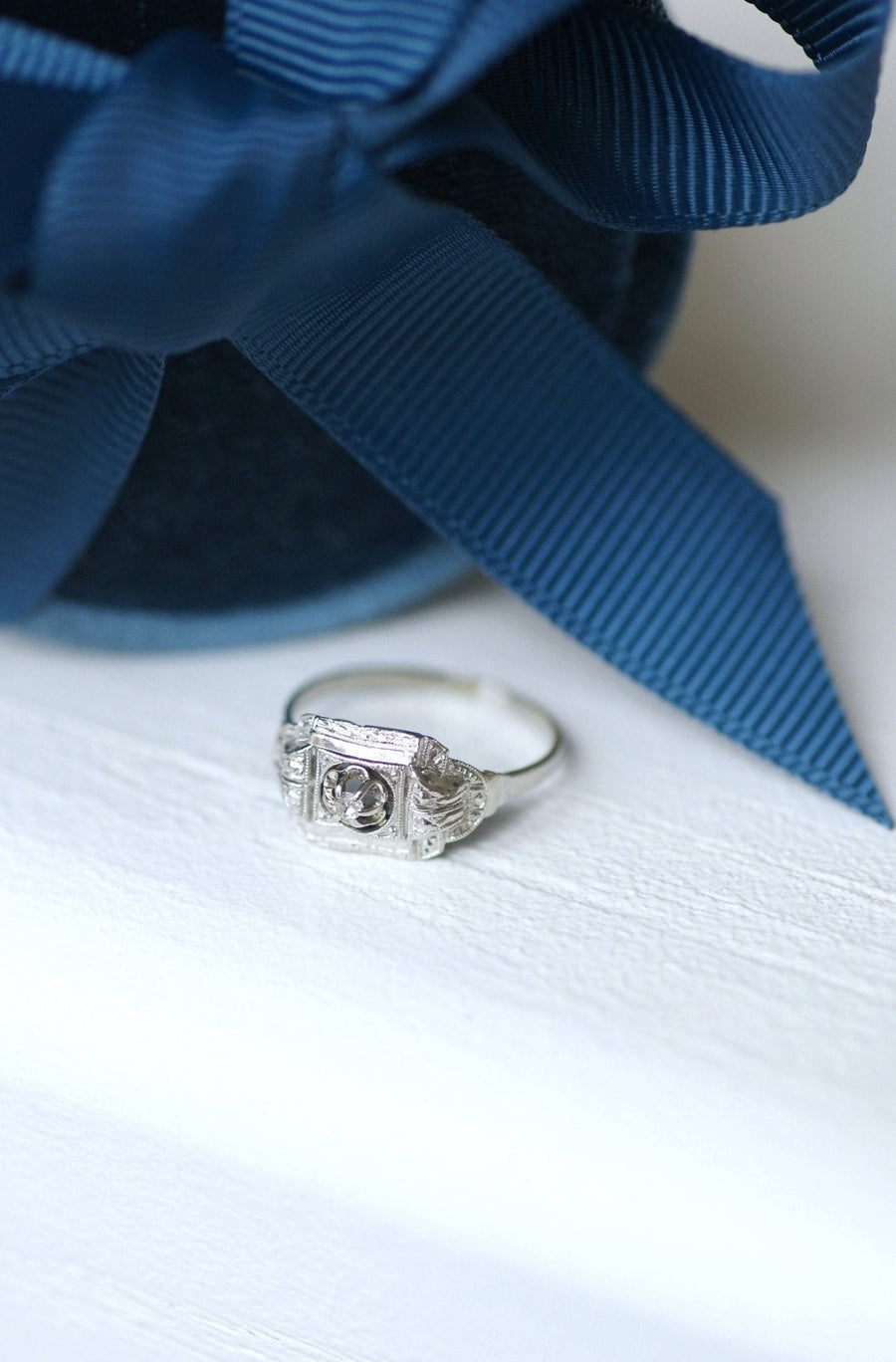 Art Deco diamond engagement ring - Penelope Gallery