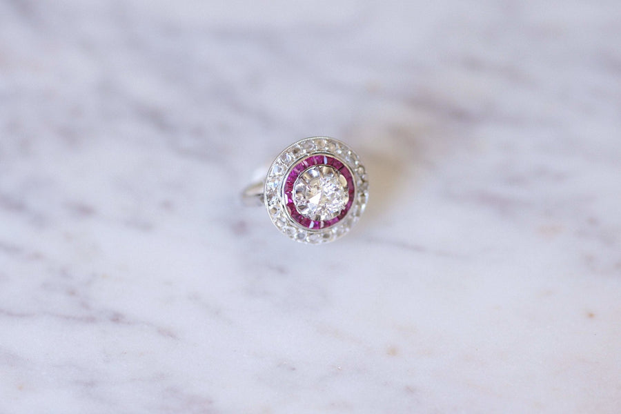 Art Deco engagement ring in platinum and white gold, diamond surrounded by ruby - Galerie Pénélope