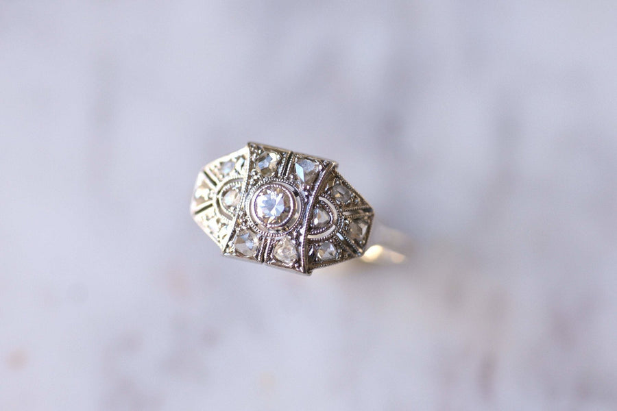 Art Deco platinum, white gold and diamonds engagement ring - Galerie Pénélope