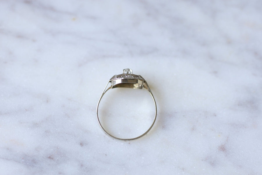 Art Deco platinum, white gold and diamonds engagement ring - Galerie Pénélope