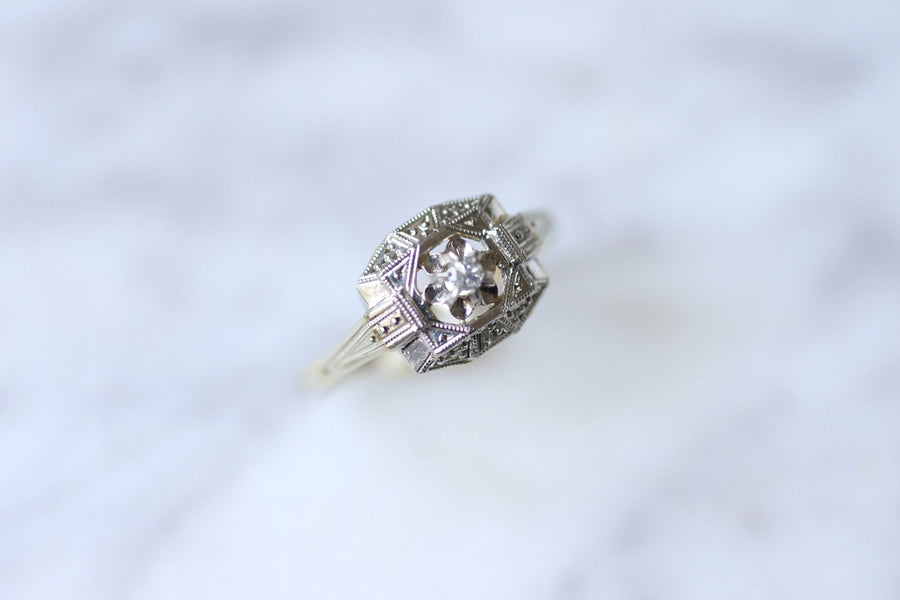 Art Deco platinum, white gold and diamonds engagement ring - Galerie Pénélope