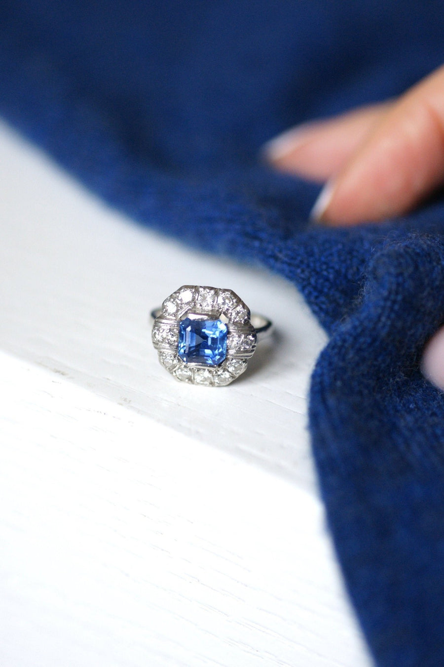 Art Deco Sapphire 2.57 Cts diamond setting engagement ring on platinum - Galerie Pénélope