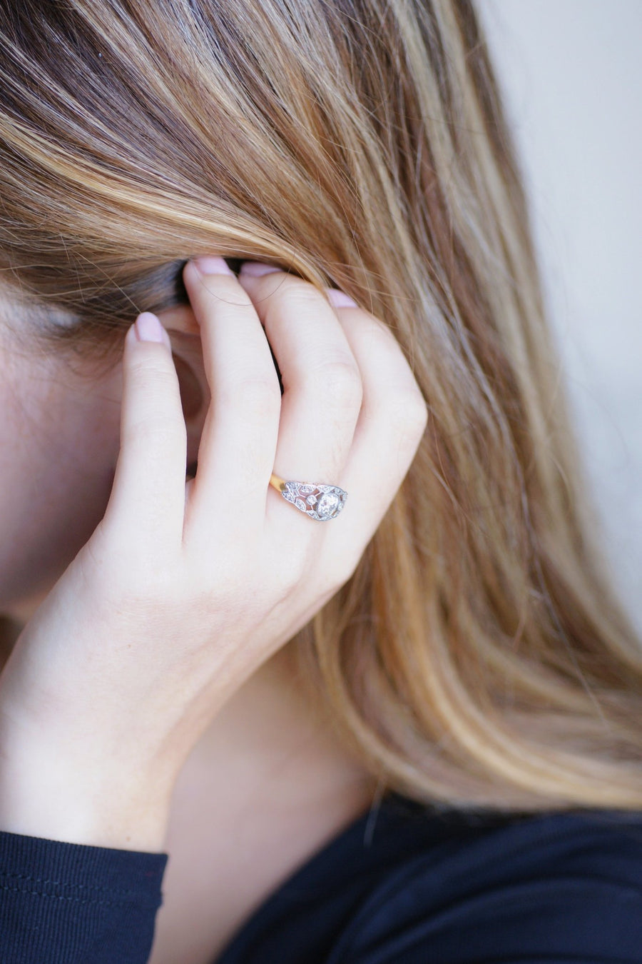 Belle Epoque gold and diamonds bandeau engagement ring - Galerie Pénélope