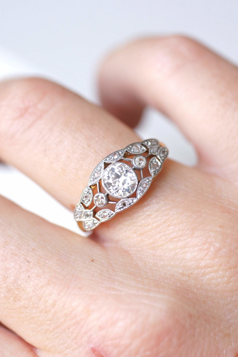 Belle Epoque gold and diamonds bandeau engagement ring - Galerie Pénélope