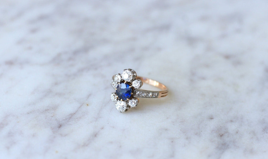 Engagement ring, Belle Epoque, diamonds and sapphire - Penelope Gallery