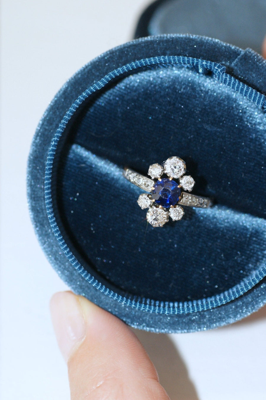 Engagement ring, Belle Epoque, diamonds and sapphire - Penelope Gallery