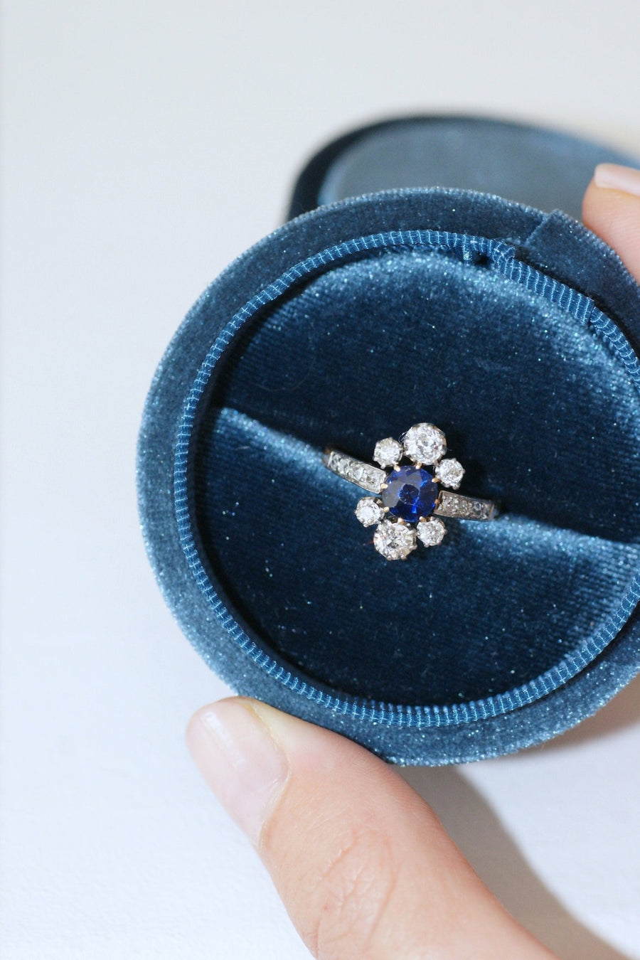Engagement ring, Belle Epoque, diamonds and sapphire - Penelope Gallery