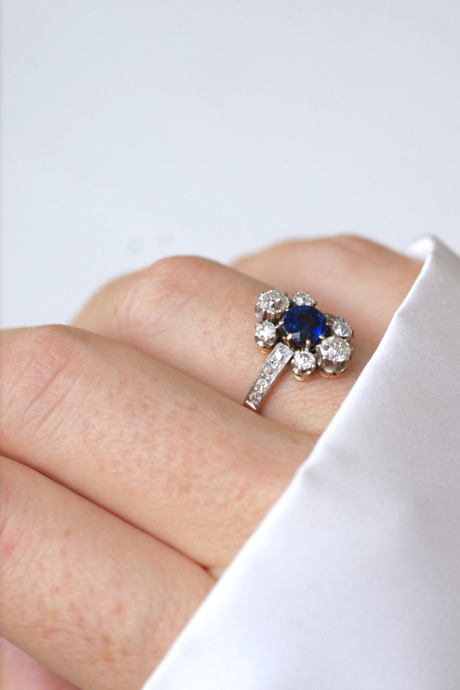 Engagement ring, Belle Epoque, diamonds and sapphire - Penelope Gallery