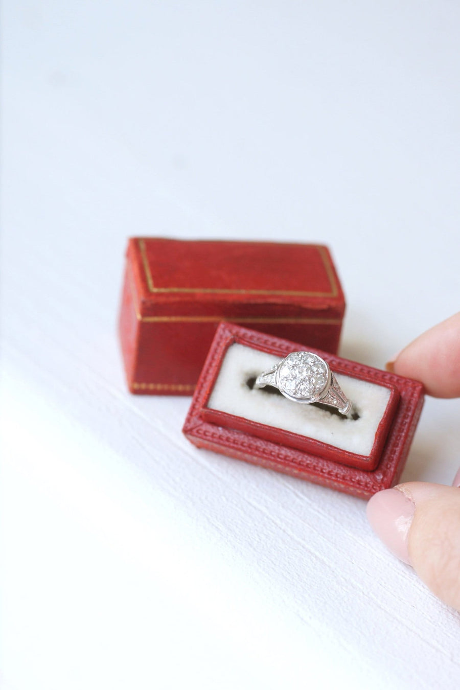 Round Art Deco diamond engagement ring - Penelope Gallery