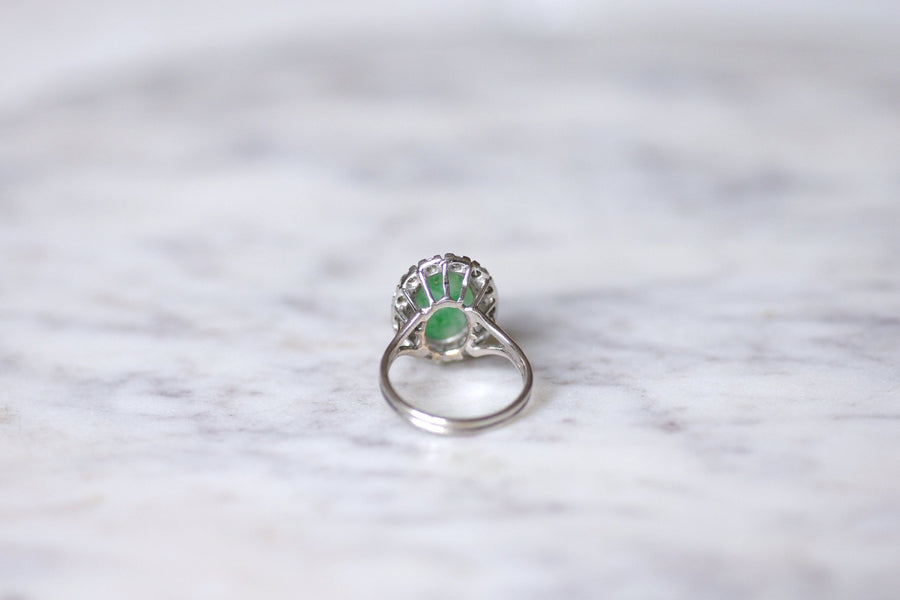 Jade engagement ring surrounded by diamonds on white gold - Galerie Pénélope