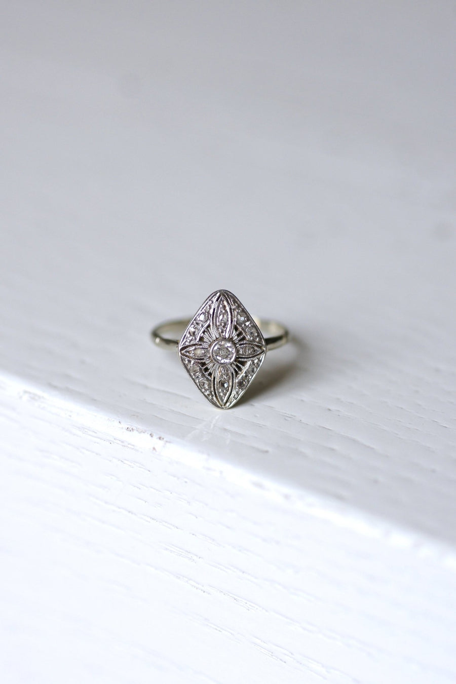 Belle Epoque gold, platinum and diamonds diamond engagement ring - Galerie Pénélope
