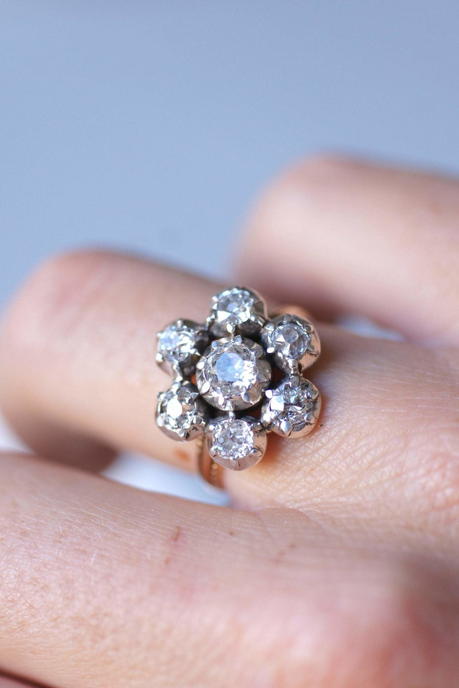 Antique gold and silver daisy engagement ring set with diamonds 1.60Cts - Galerie Pénélope