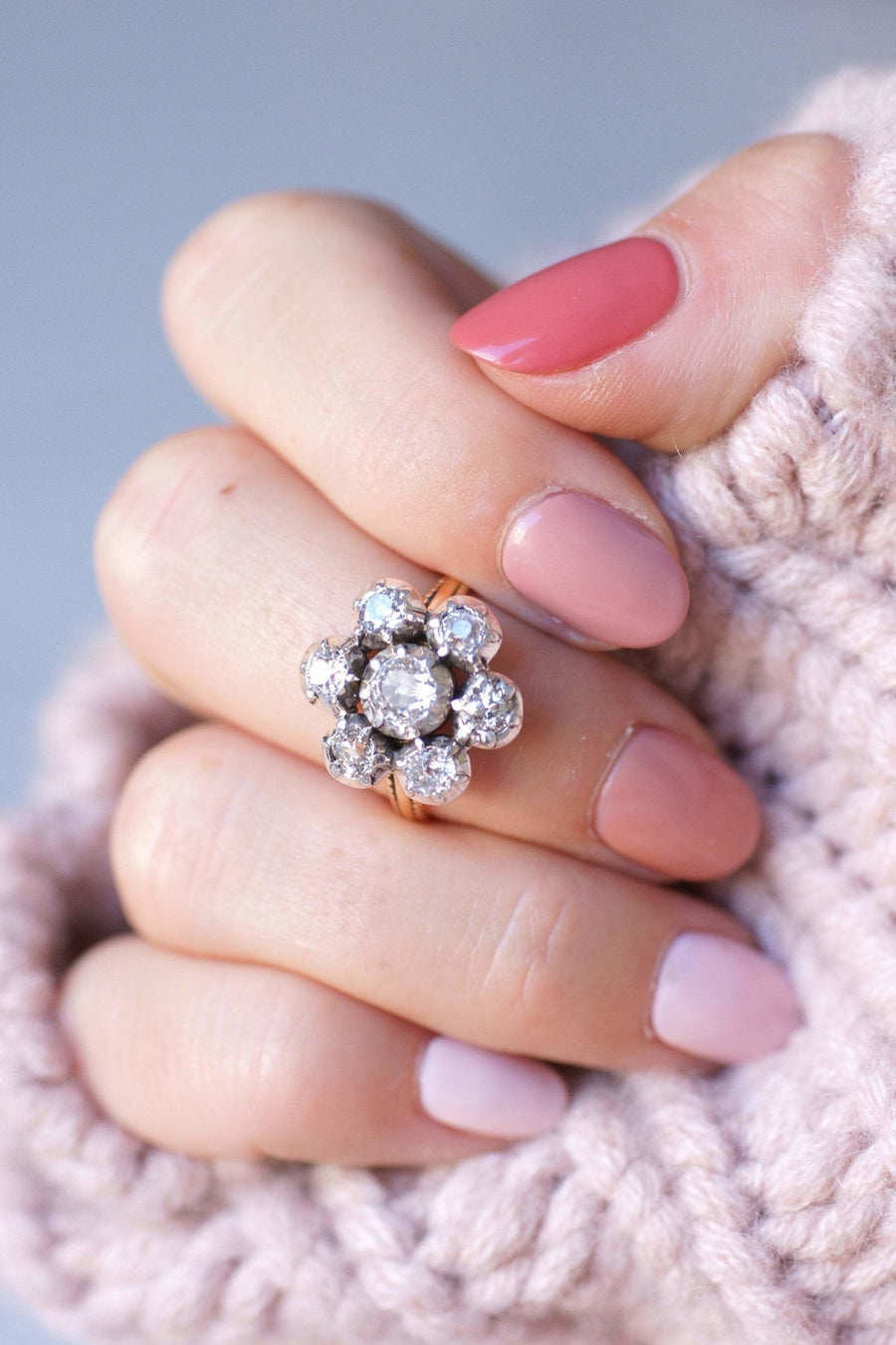 Antique gold and silver daisy engagement ring set with diamonds 1.60Cts - Galerie Pénélope