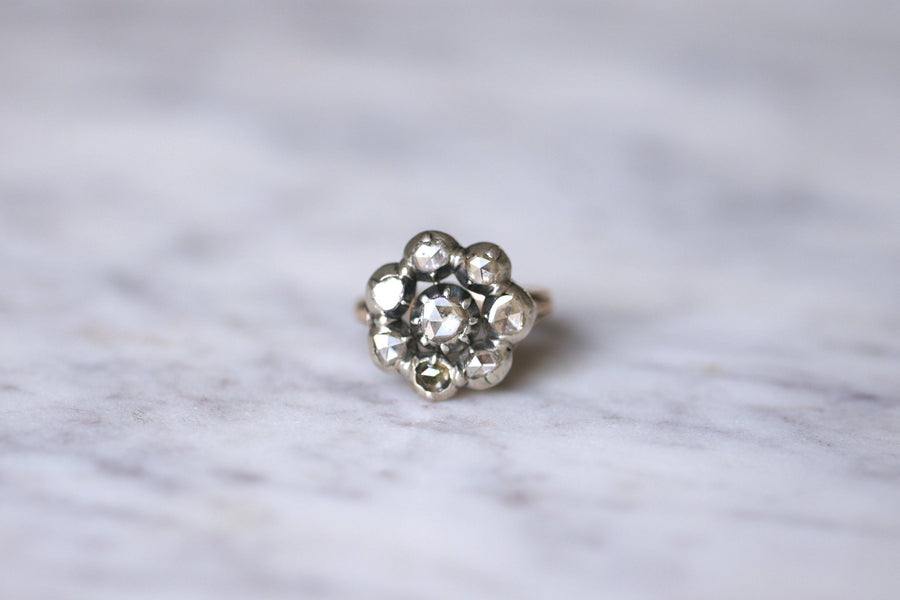 Antique gold and diamonds daisy engagement ring - Galerie Pénélope