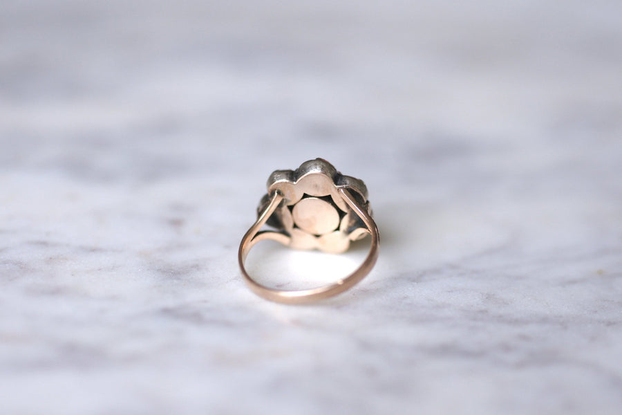 Antique gold and diamonds daisy engagement ring - Galerie Pénélope