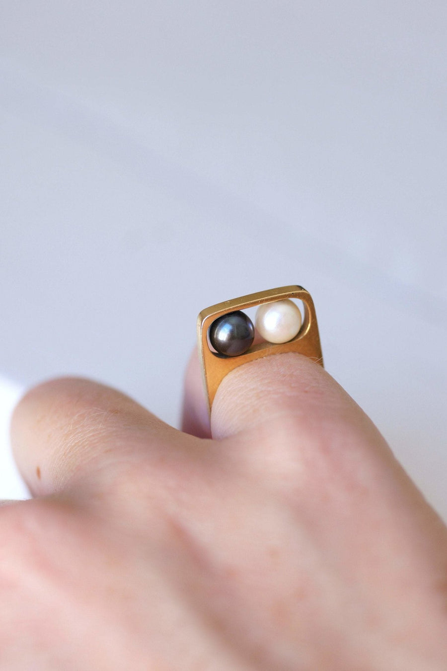Two pearls Dinh Van ring for Pierre Cardin - Galerie Pénélope