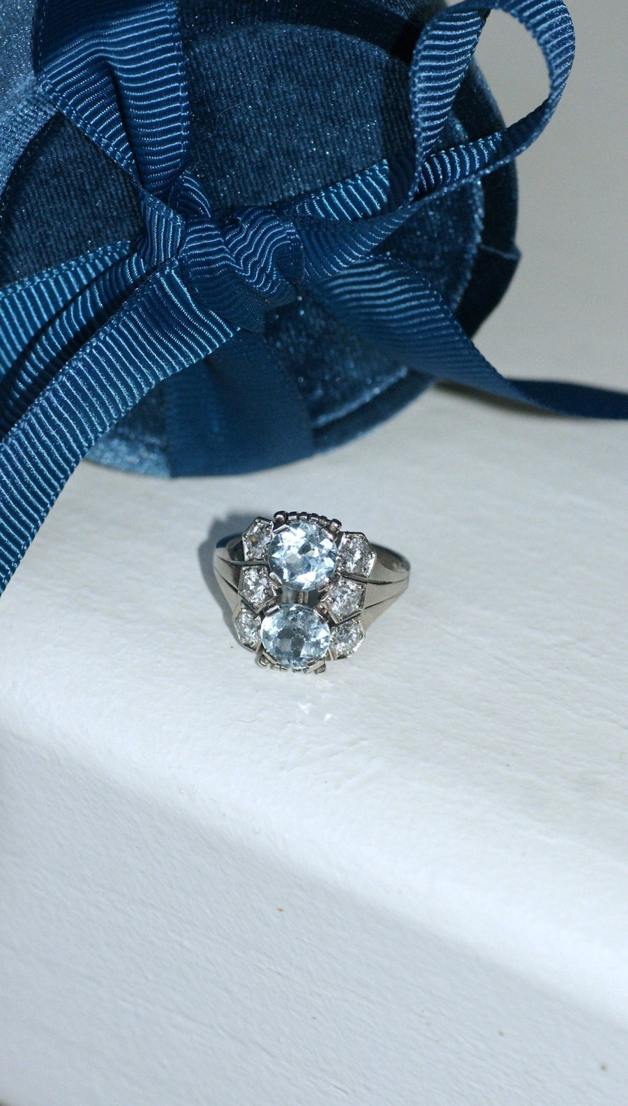 Aquamarine and diamond Art Deco dome ring - Galerie Pénélope