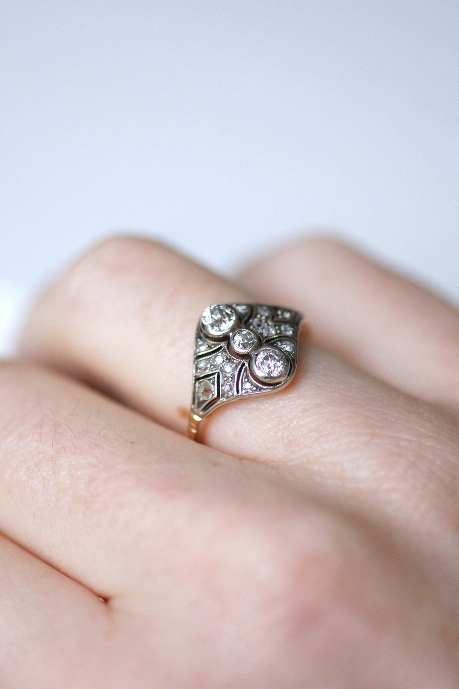 Art Deco diamond dome ring on gold and silver - Galerie Pénélope