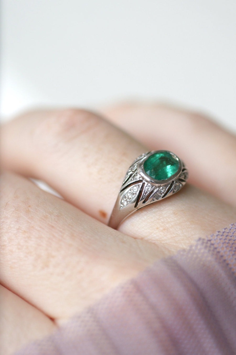 Art Deco Dome Ring, emerald and diamonds - Penelope Gallery