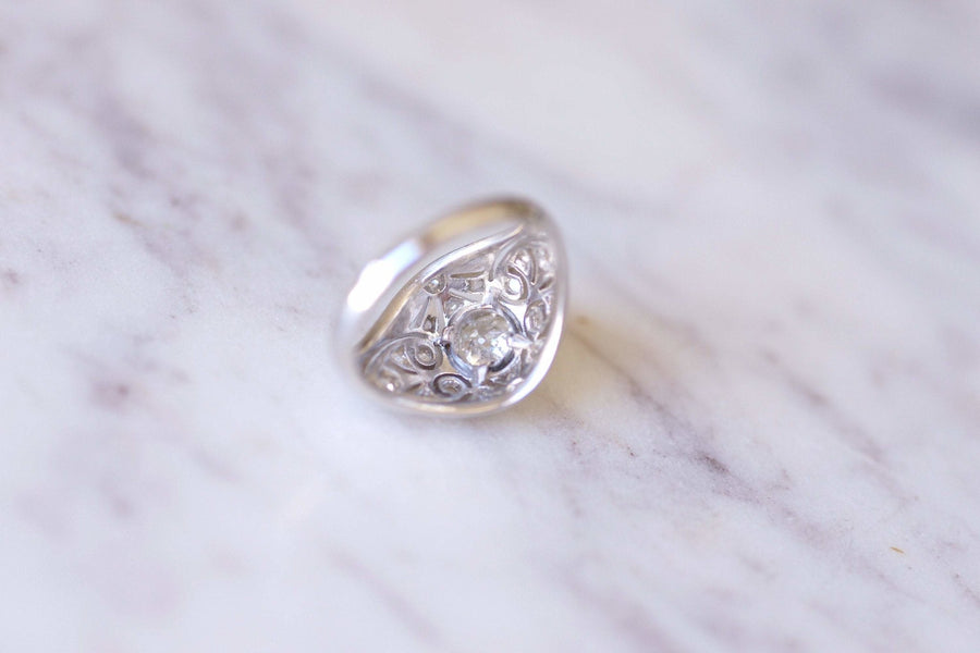 Art Deco platinum and diamonds dome ring - Galerie Pénélope