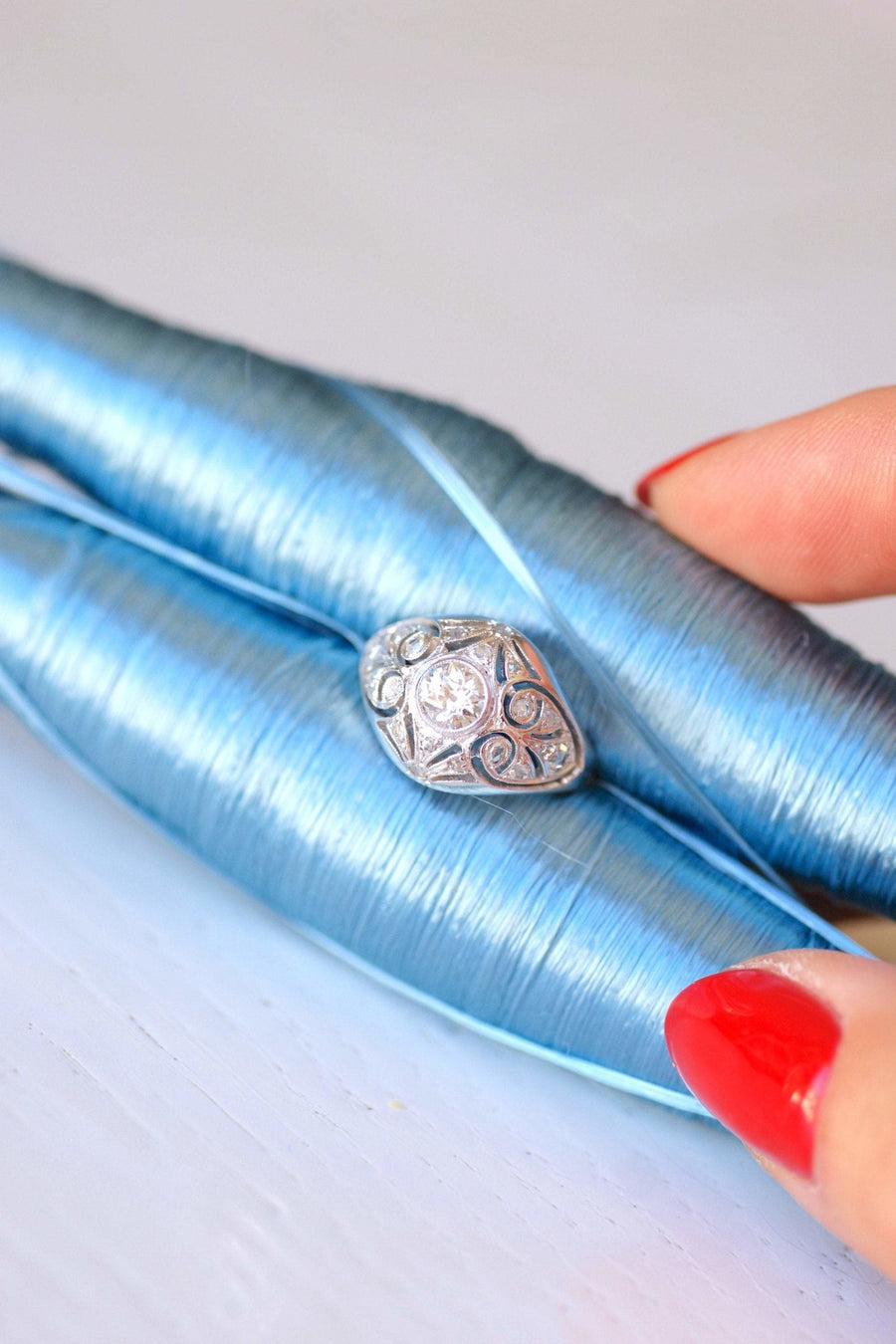 Art Deco platinum and diamonds dome ring - Galerie Pénélope