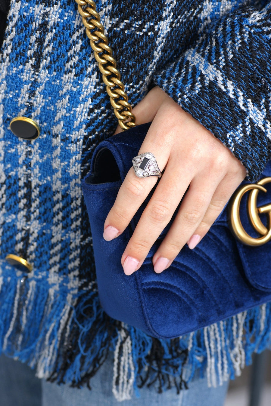 Art Deco platinum, sapphires and diamonds dome ring - Galerie Pénélope
