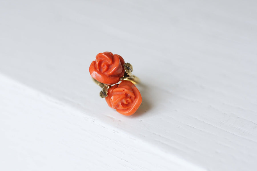 Double coral and gold flower ring - Penelope Gallery