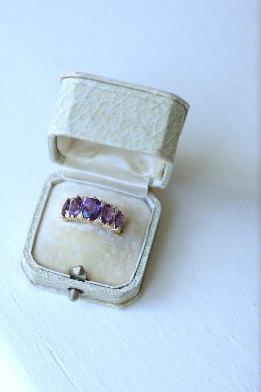 Amethyst and diamond garter ring - Galerie Pénélope