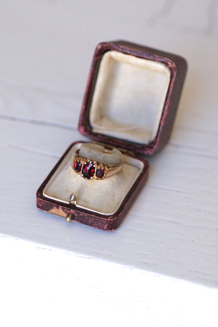 Antique pink gold and garnet garter ring - Penelope Gallery