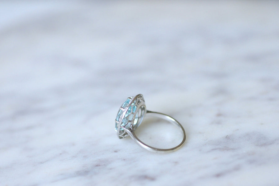 Antique daisy ring with aquamarine and diamonds - Galerie Pénélope