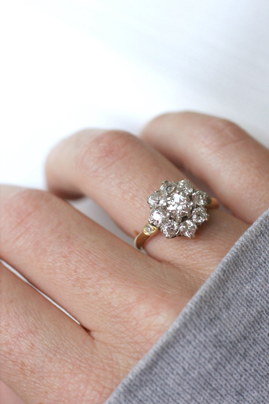Antique daisy ring with diamonds 2.30 Cts - Penelope Gallery