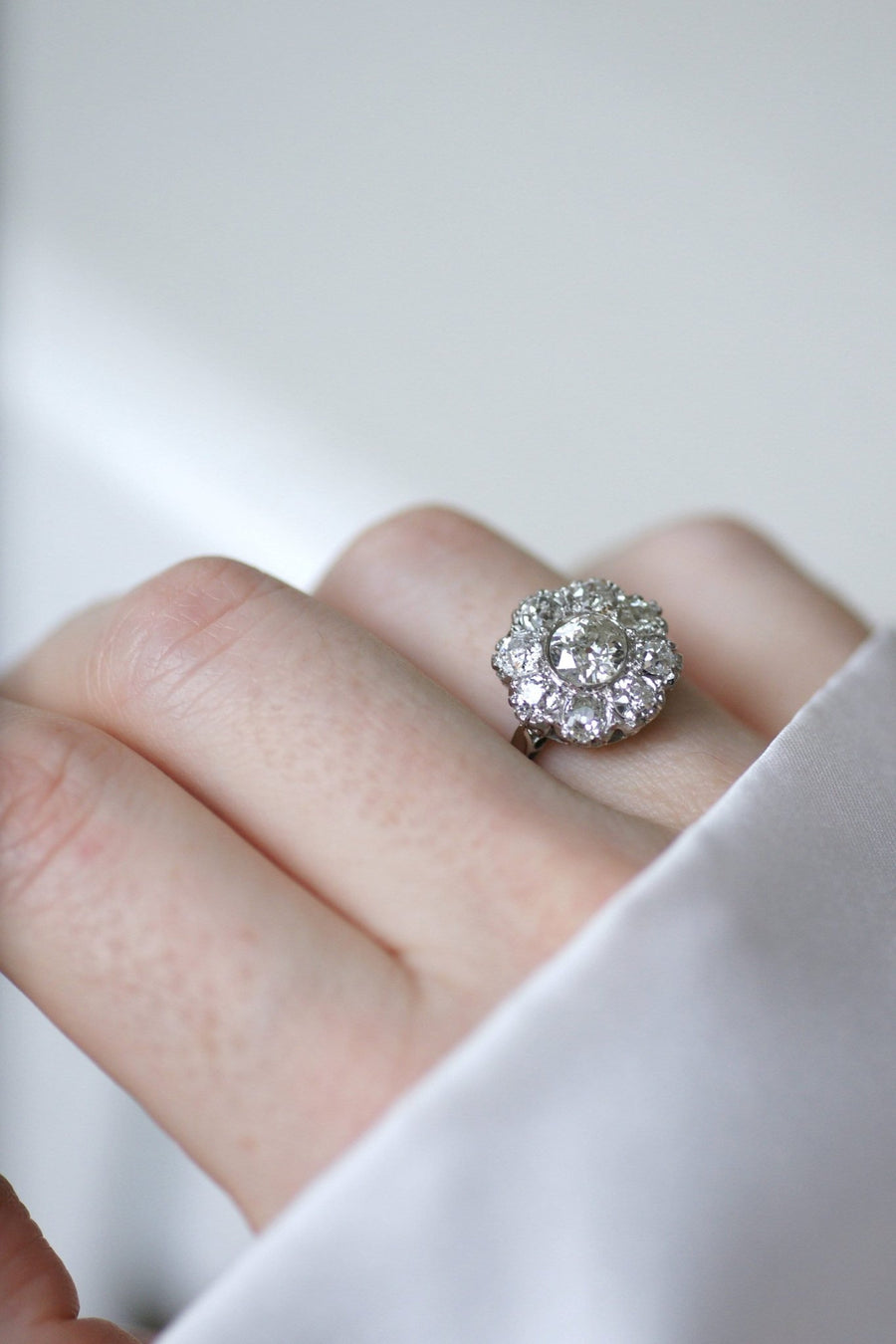 2-carat diamond daisy ring - Galerie Pénélope