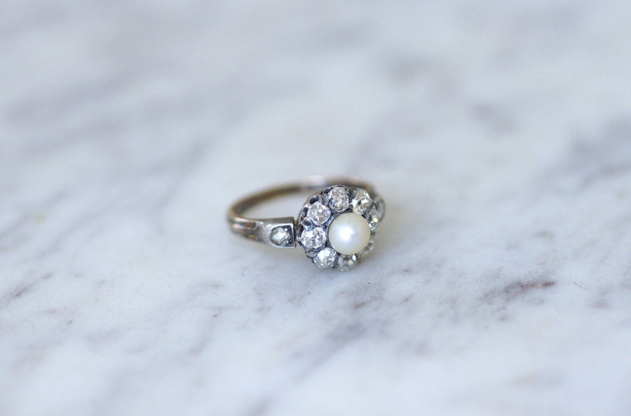 Daisy ring with diamonds and pearl - Penelope Gallery