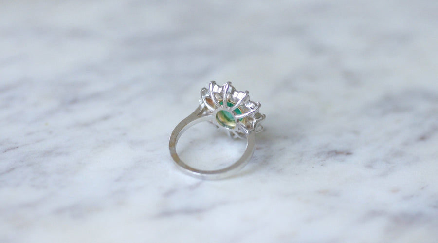Emerald daisy ring 1.75 Cts and diamonds - Galerie Pénélope