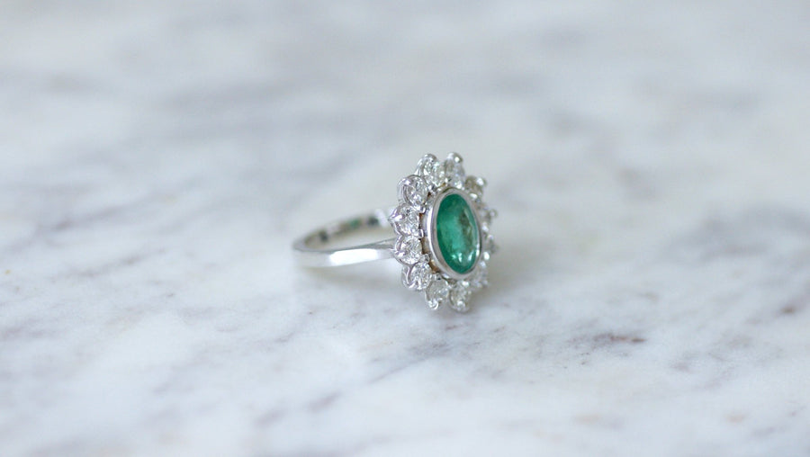 Emerald daisy ring 1.75 Cts and diamonds - Galerie Pénélope