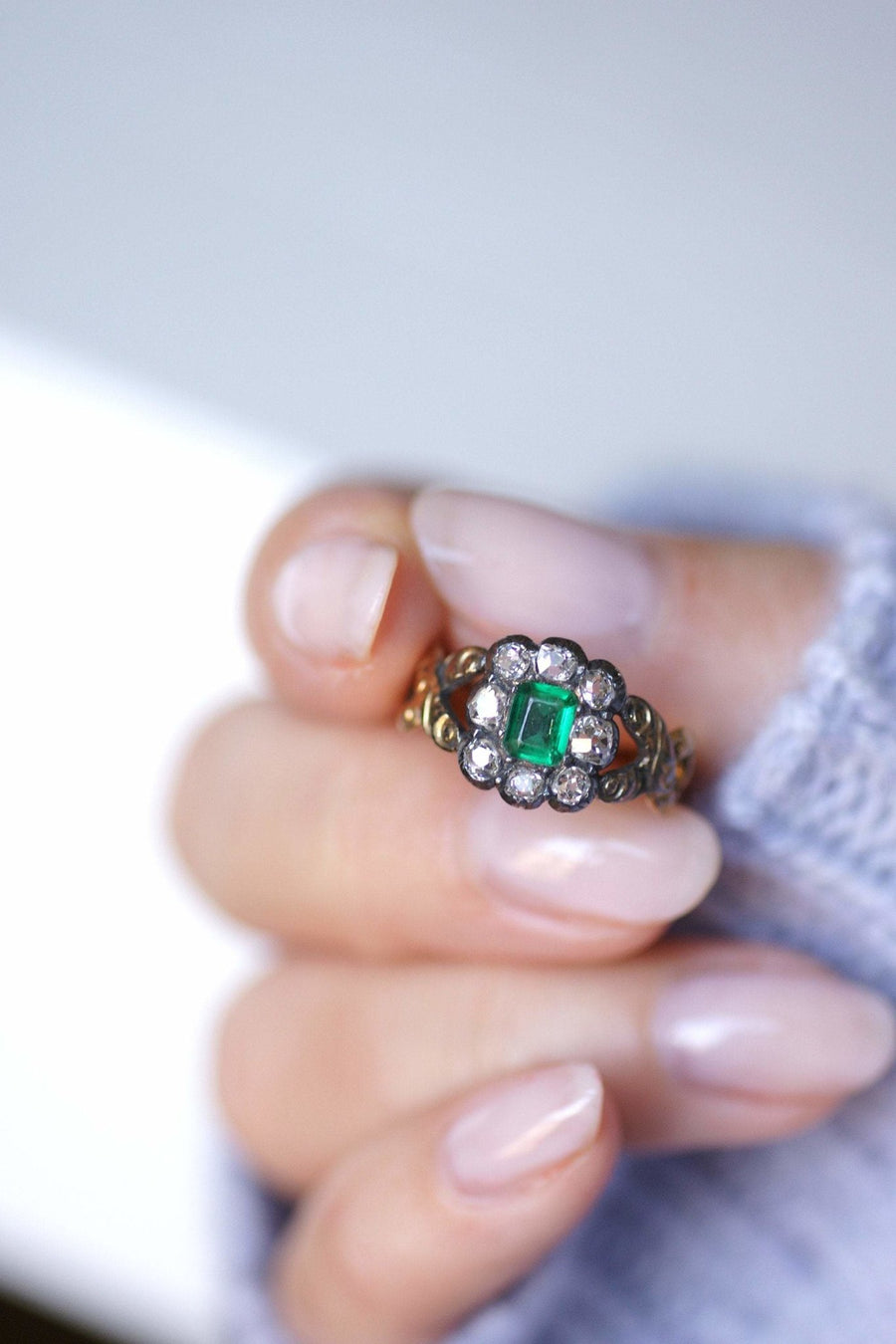 Colombian emerald daisy ring with diamonds - Penelope Gallery